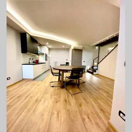 Apartment Careggi House 2 *
